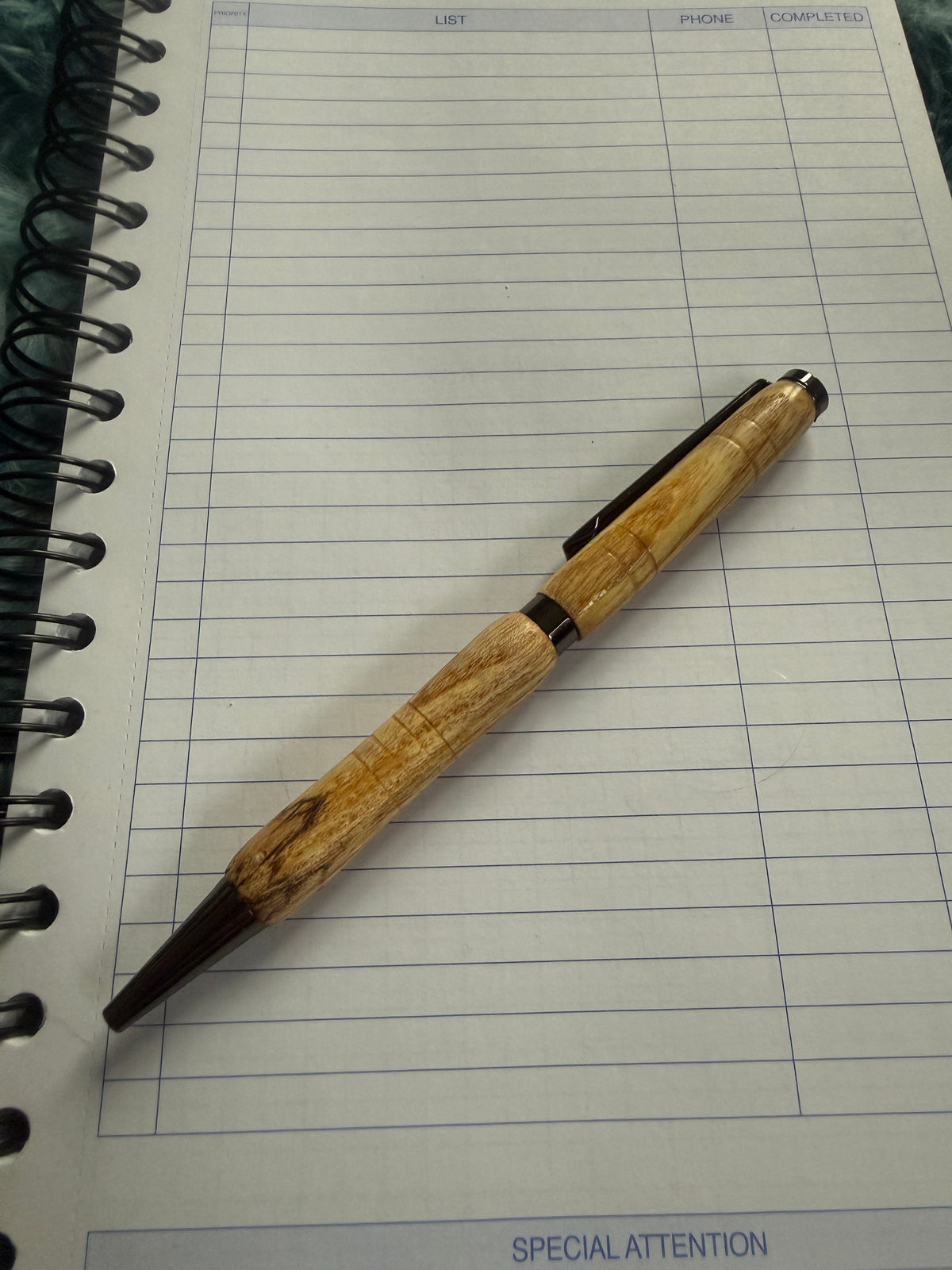 Handcrafted Spatted Ash pen